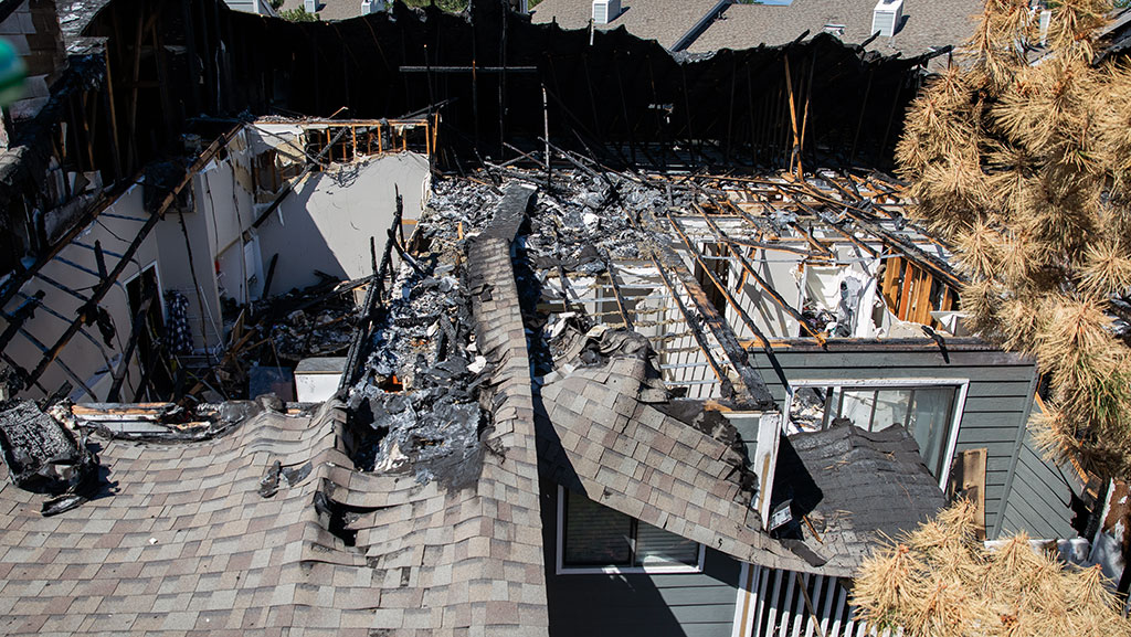Roof burned off of an apartment building